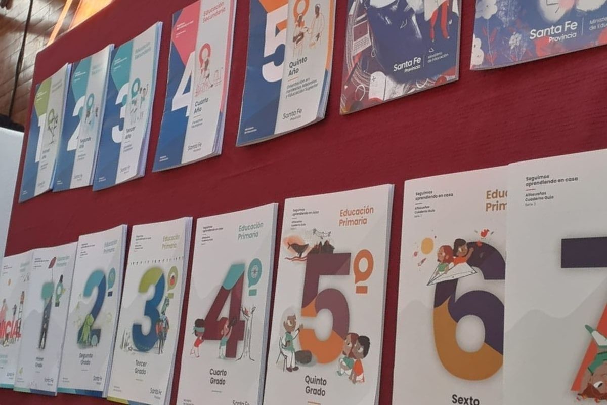 Provincia imprimió más de 1 millón de ejemplares de la serie 3 de los Cuadernos Pedagógicos | Información General