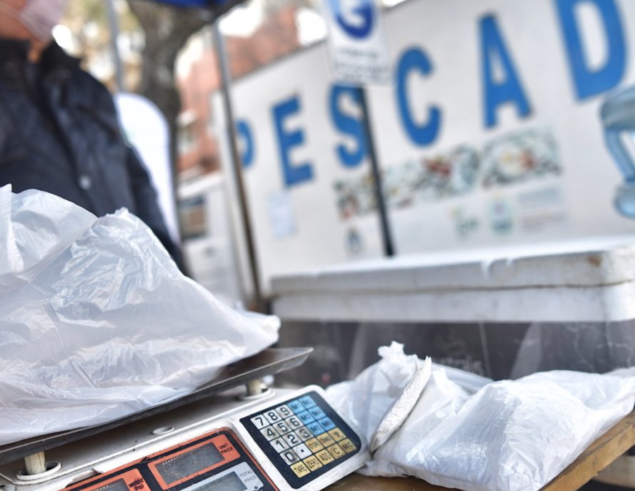 Sigue la venta de pescado de mar a precios populares en Santa Fe | Información General