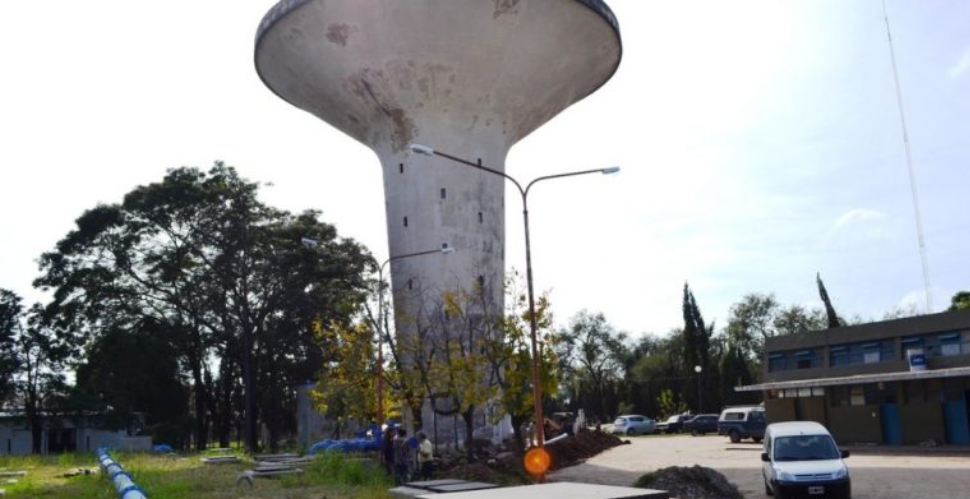 Santo Tomé: realizan trabajos en la red de agua potable del Tanque Central | Información General