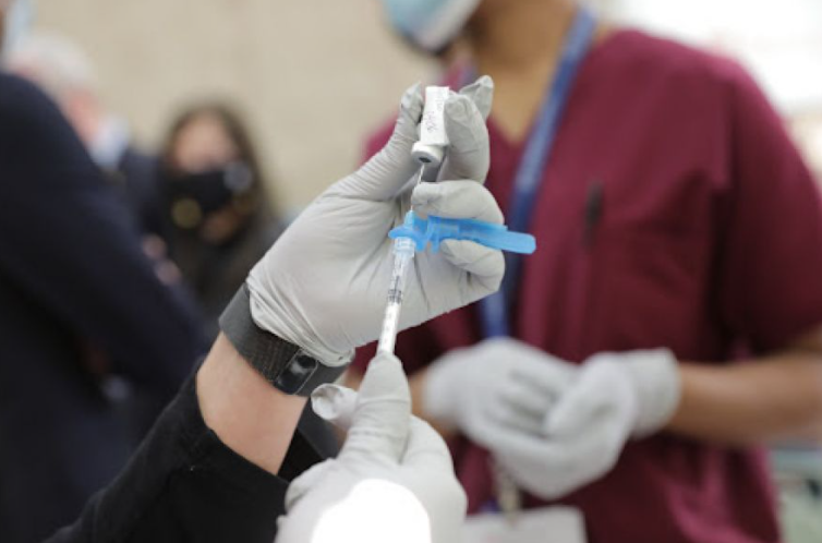 Este jueves solo se vacunará contra el Covid en la Esquina Encendida | Noticias