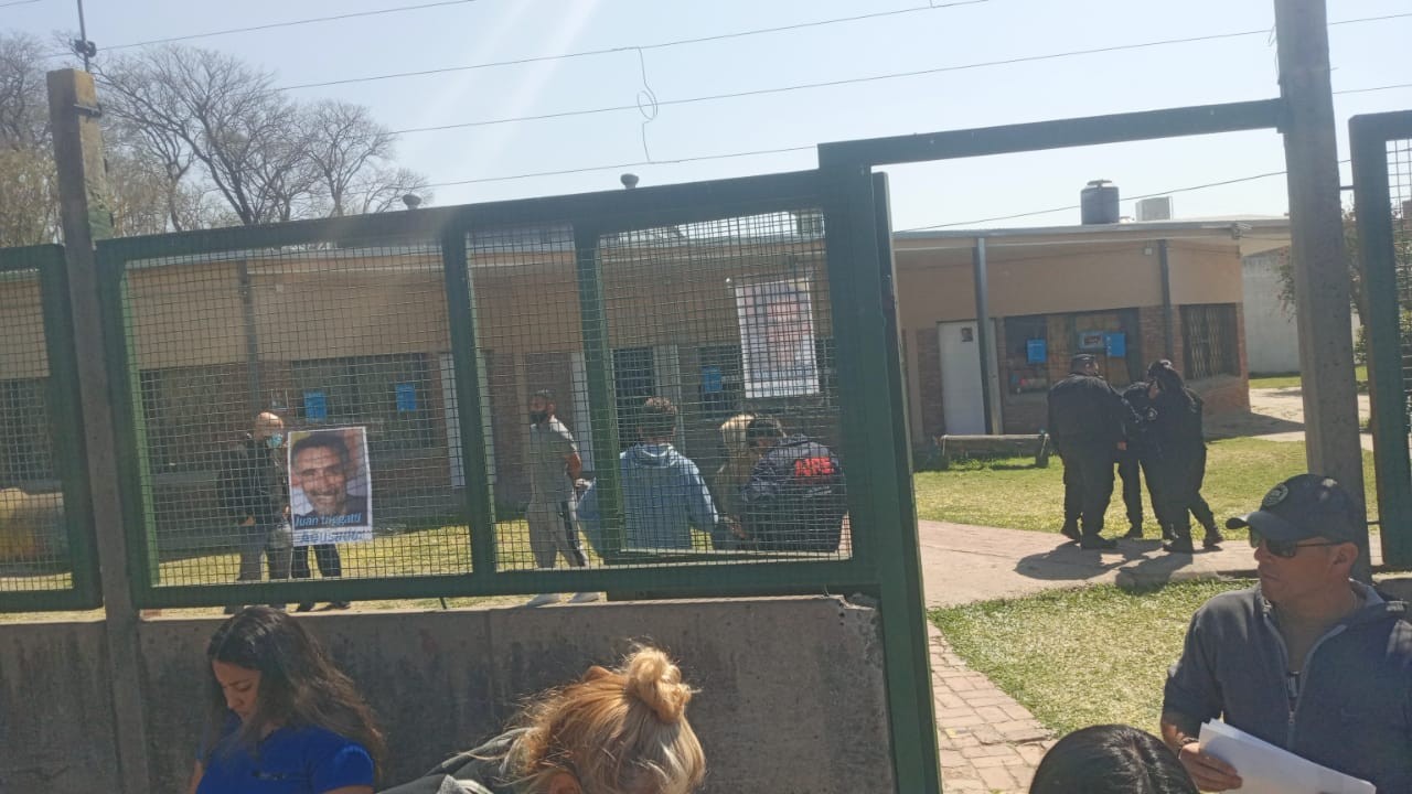 Detuvieron al docente acusado de haber abusado a dos niñas en el colegio Namuncurá | Noticias