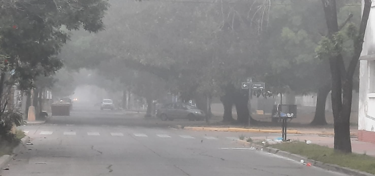 La ciudad amanece con densos bancos de niebla en el cierre del finde XXL | Información General