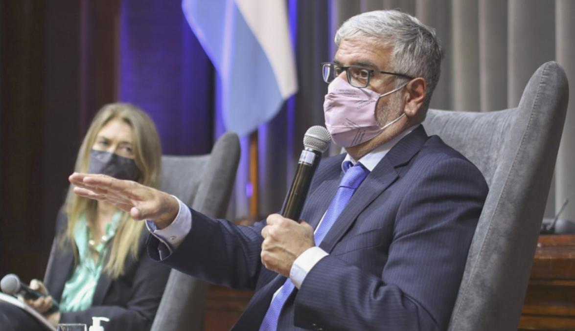 Feletti: "¿Los trabajadores no tienen derecho a tomarse un vinito en las Fiestas?" | Nacionales