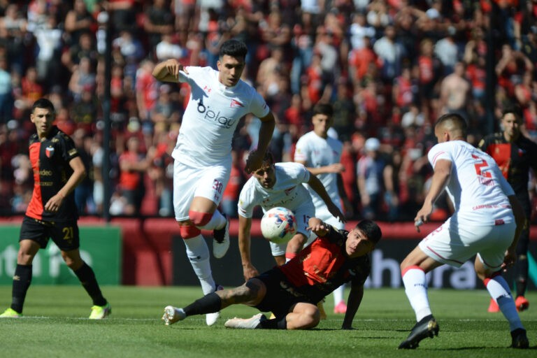 Colón tuvo un duro triunfo ante Estudiantes | Deportes