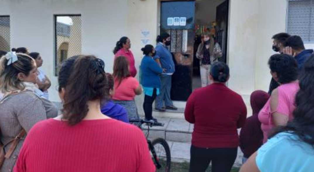 Protesta frente a una escuela en La Guardia por un presunto abuso sexual | Noticias