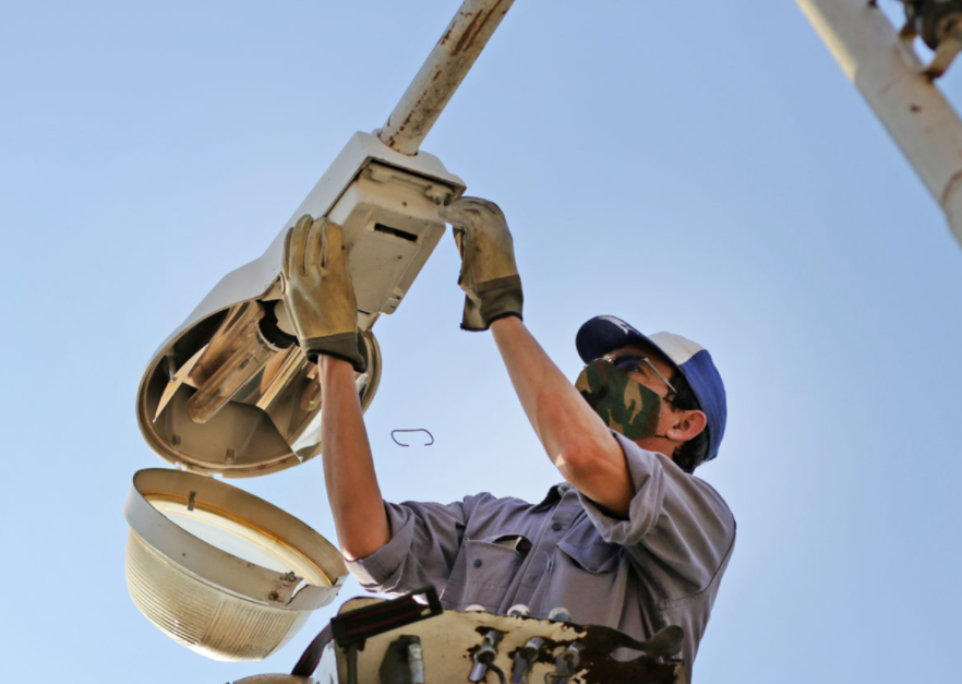 Los trabajos de iluminación y bacheo previstos para este jueves 4 de noviembre | Información General