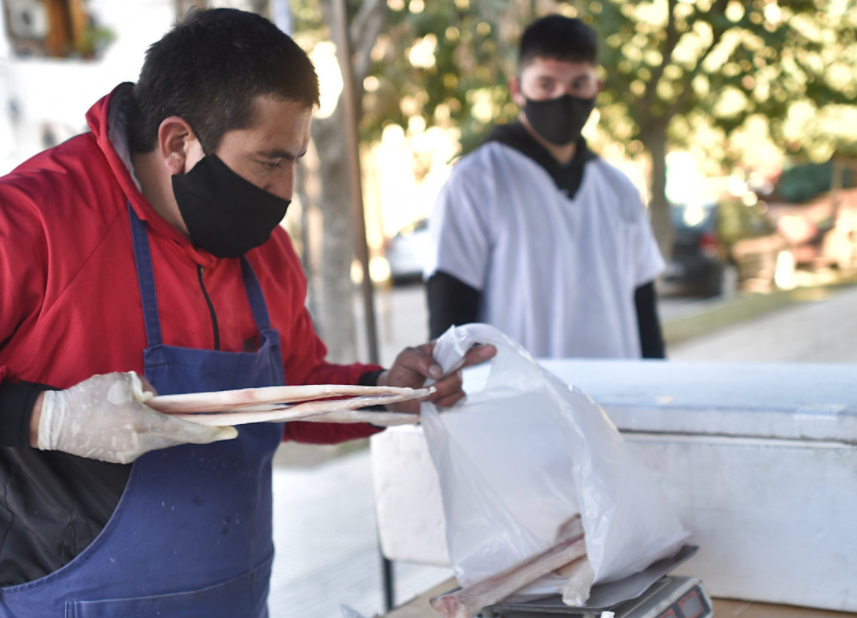 Continúa la venta de pescado de mar a precios populares en ferias de la ciudad | Información General