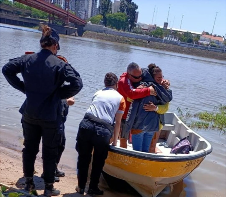 Salvataje en la Setúbal: dos guardavidas actuaron en la zona del Puente Colgante | Noticias