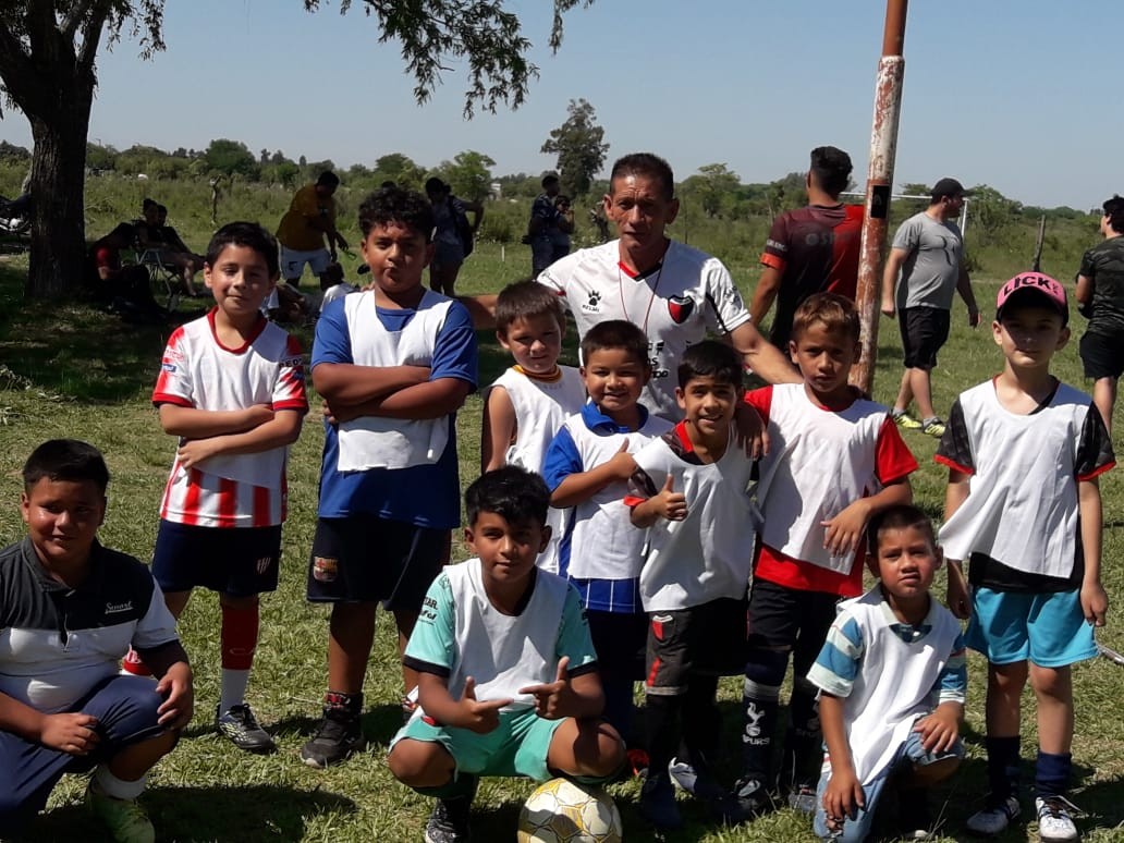 La Escuelita de Fútbol Los Tigres apela a la solidaridad de los santafesinos | Juntos y solidarios