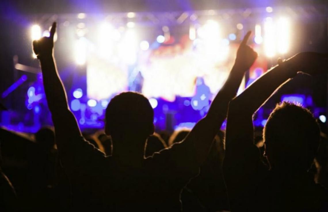 El Gobierno implementará un pase sanitario para eventos masivos desde enero | Noticias