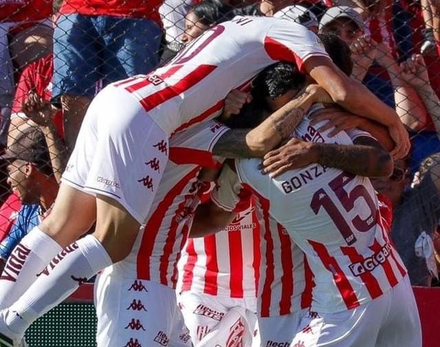 Unión le ganó a Banfield y otra vez lidera la zona | Deportes