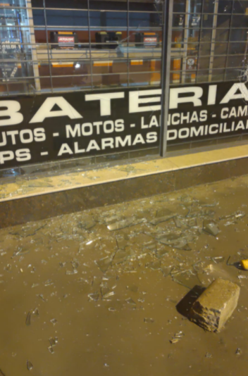 Rompió el vidrio de un negocio en Santo Tomé y fue detenido | Noticias