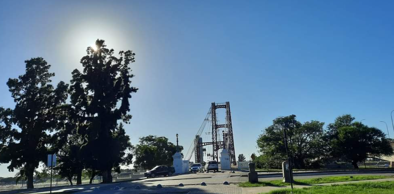 Arranca abril con cielo despejado, buen tiempo y frío en la ciudad | Información General
