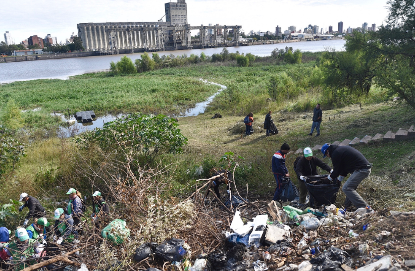 Alto Verde: se realizó una nueva limpieza de la costa | Información General