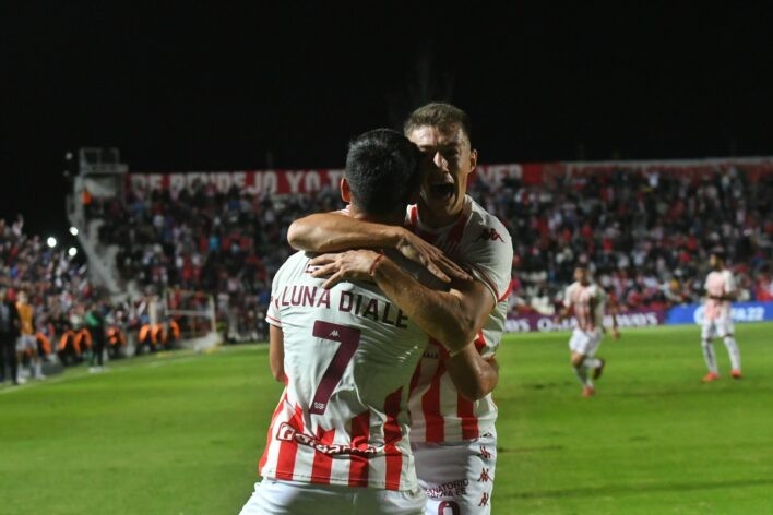 Unión derrotó de local por 2 a 0 a Oriente Petrolero | Deportes