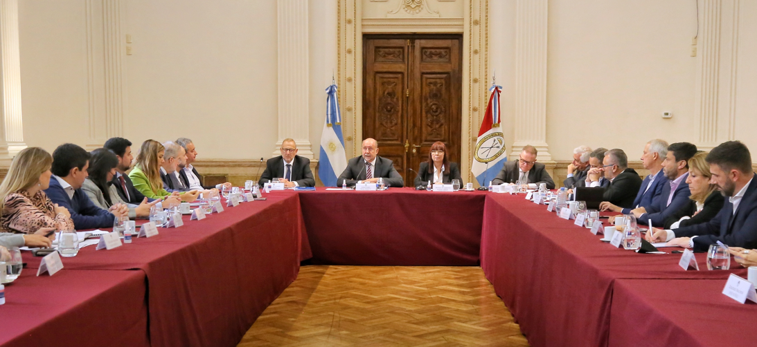 Perotti busca apoyos para fortalecer la estructura de la Justicia Federal | Noticias