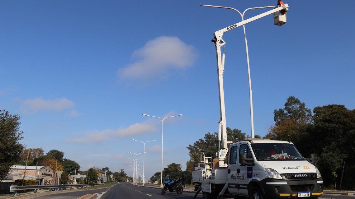 La provincia finalizó la reparación de las luminarias de la Ruta N°1 | Información General