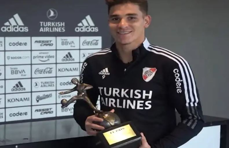 Julián Álvarez recibió el premio como "Mejor Jugador de América" | Deportes