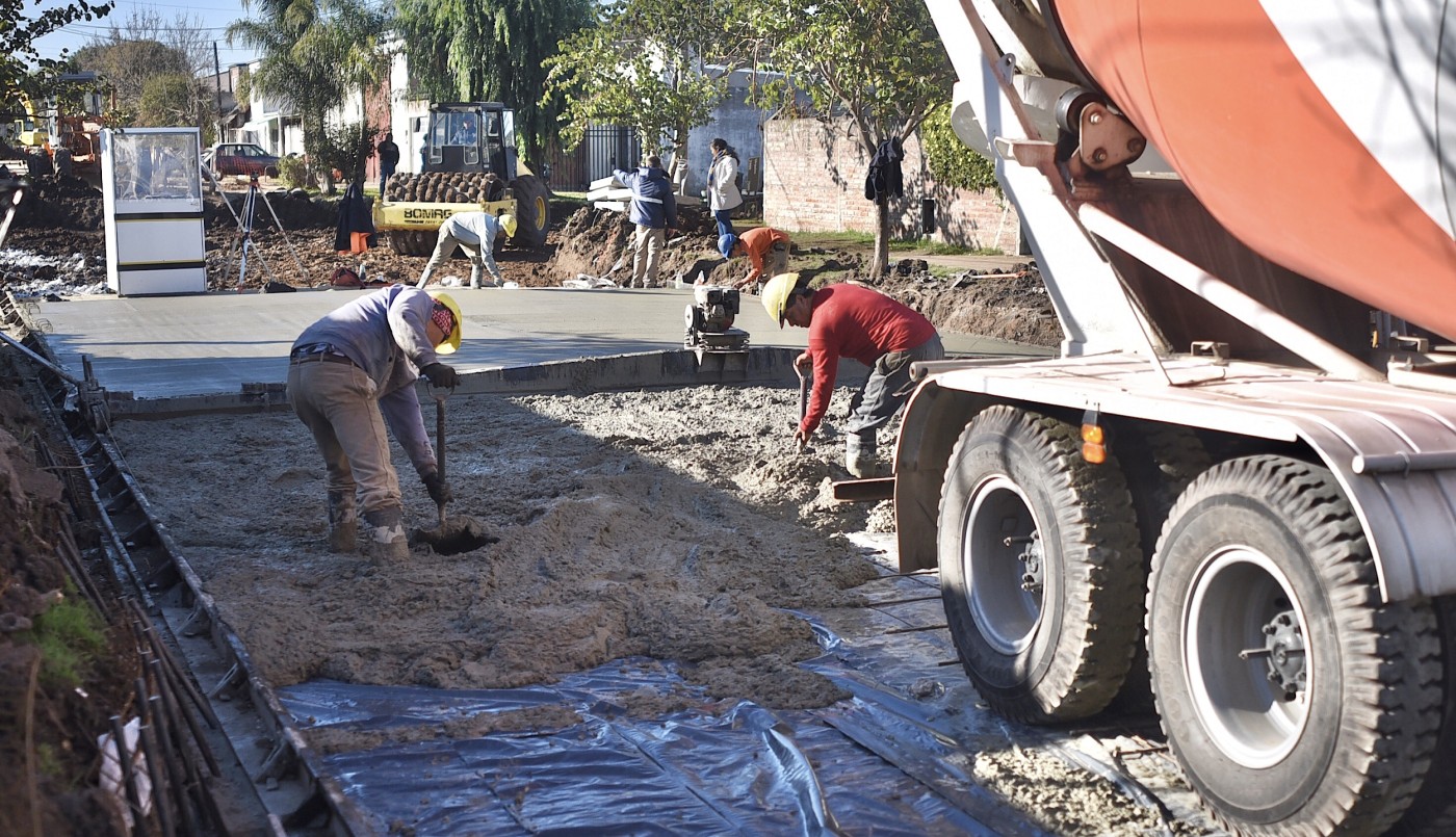 Barrio Transporte: Avanza la pavimentación sobre Javier de la Rosa | Noticias