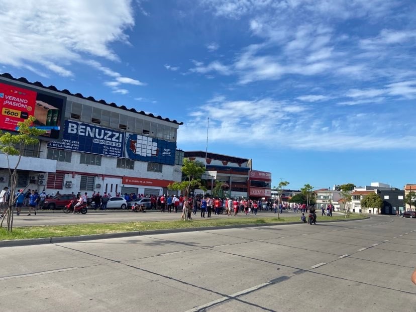 La Brigada de Explosivos se presentó en el 15 de Abril ante una amenaza de bomba | Deportes