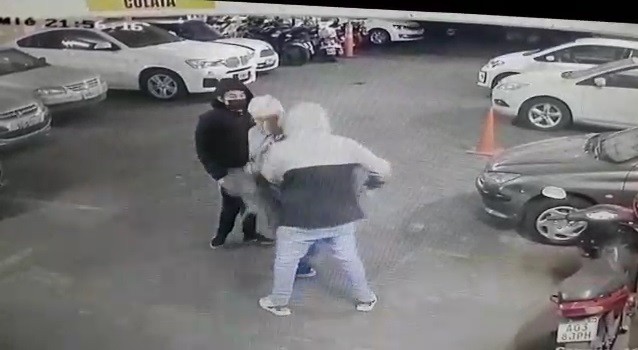 Rosario: Golpearon al sereno de una cochera y se robaron cinco autos | Noticias