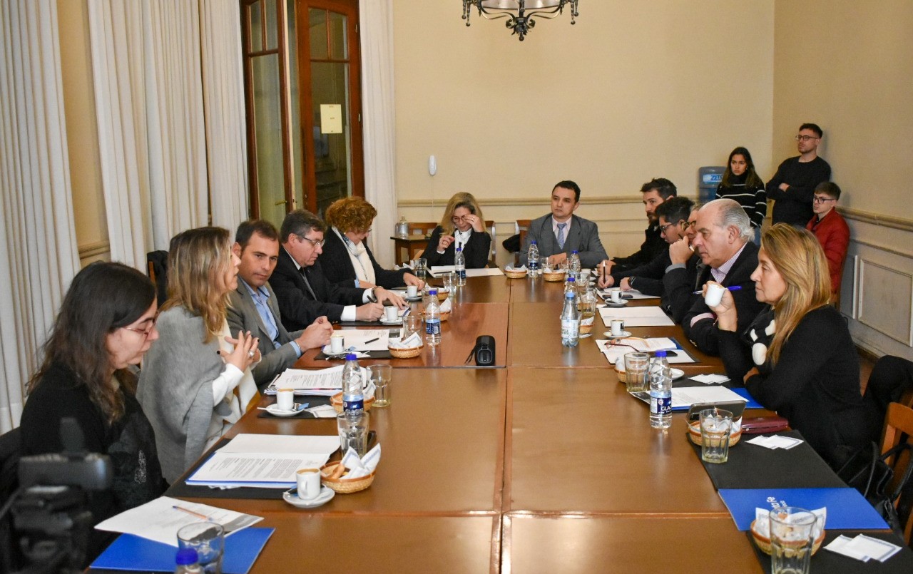 Se realizó la Mesa de Diálogo de Promoción del Comercio y el Consumo | Noticias