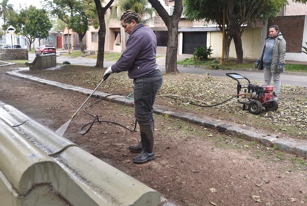Se realiza la puesta en valor del Paseo Muttis | Información General