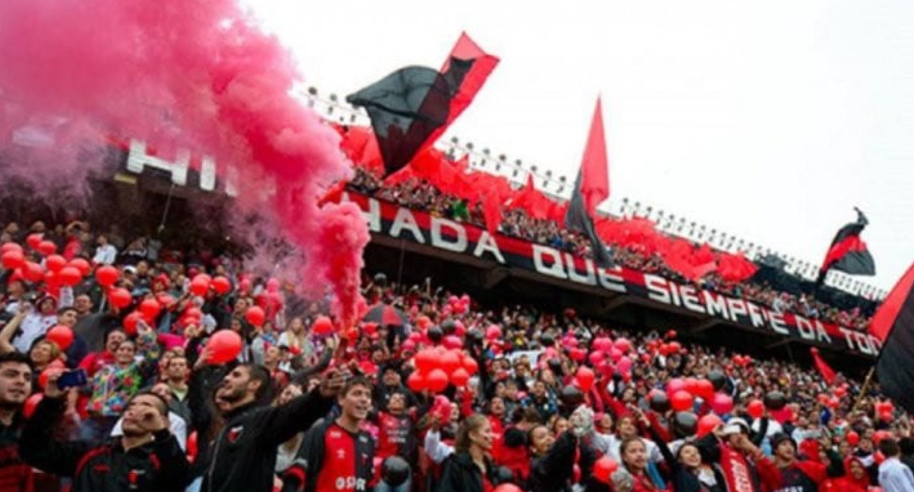 Lagna rechazó el pedido de hinchas de Colón de ingresar banderas al estadio | Deportes