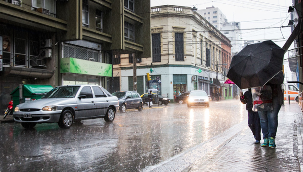 El tiempo en la ciudad: Miércoles lluvioso y con descenso de la temperatura | Información General