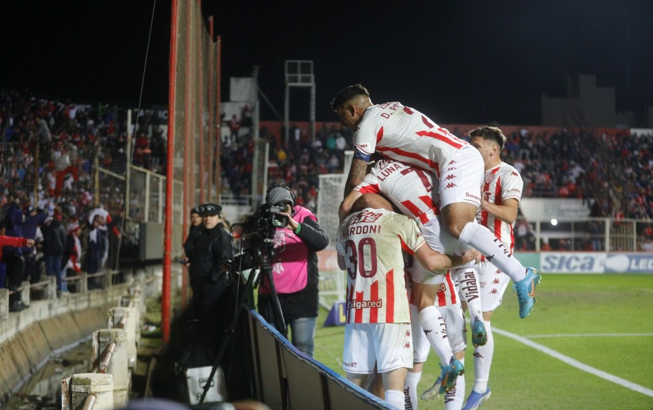 Unión venció 2 a 1 a Vélez en el 15 de Abril | Deportes