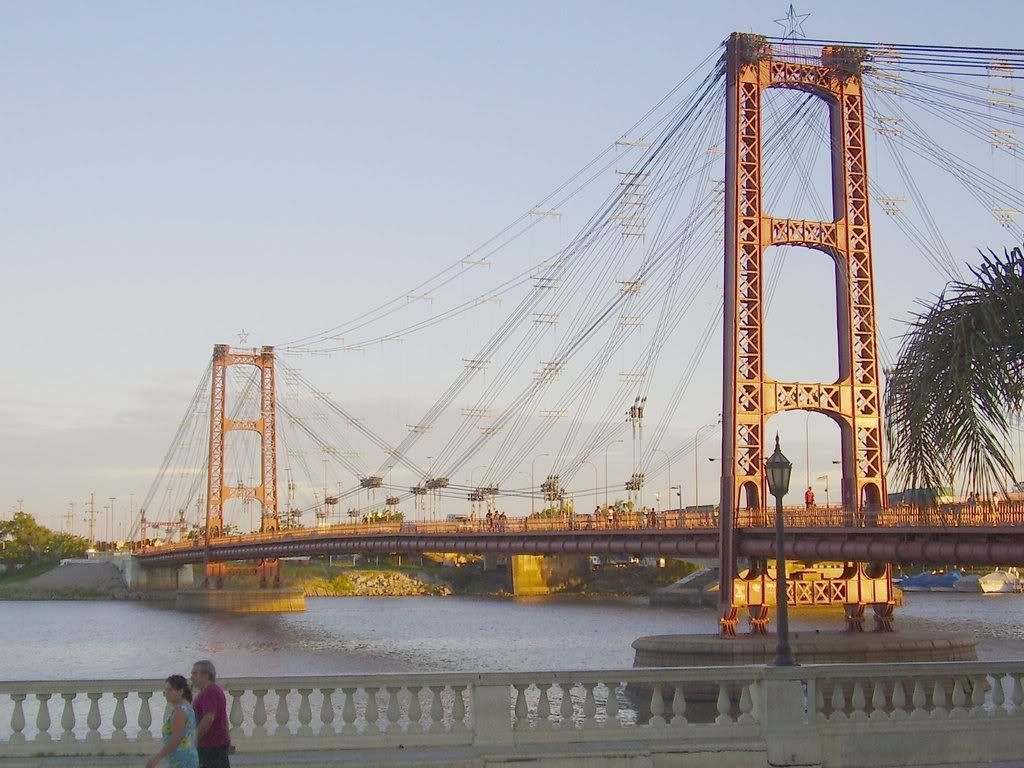 Un domingo primaveral en la ciudad | Información General