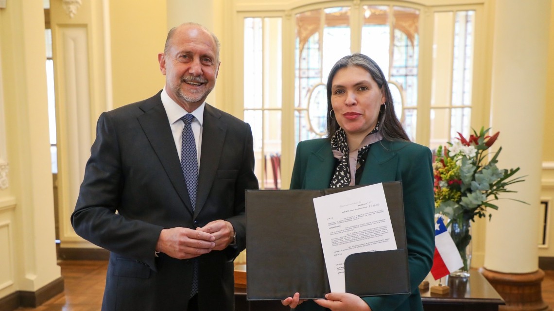 Perotti recibió a la Embajadora de Chile | Noticias