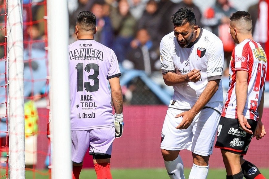 Colón jugó mal y perdió ante Barracas | Deportes