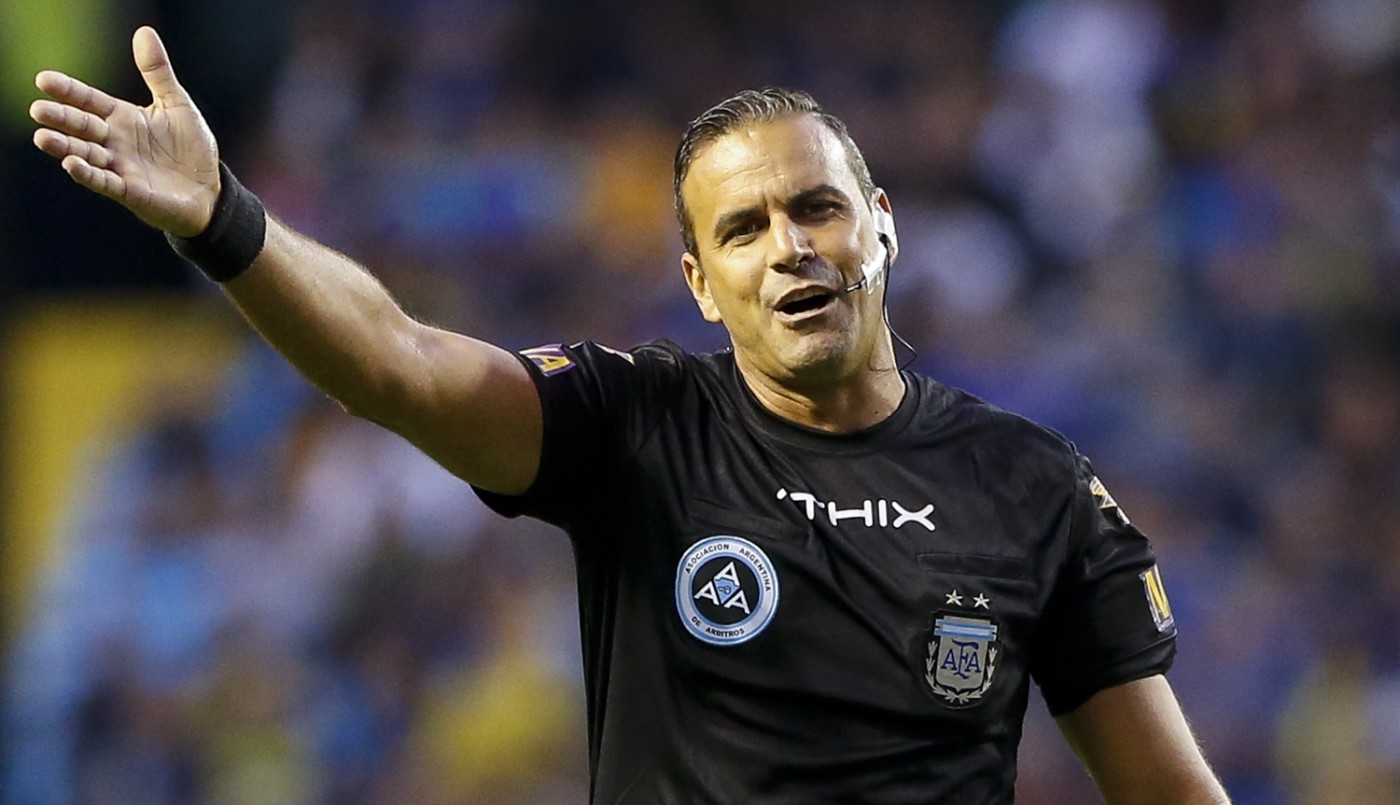 Fue designado el árbitro para la visita de Colón a Banfield | Deportes