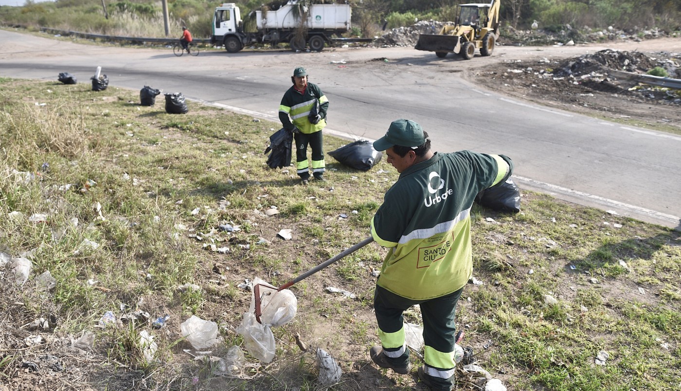 Se realizó un operativo de limpieza en los márgenes de la Circunvalación | Noticias