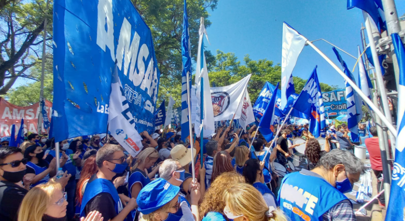 Esta tarde la provincia le hará una oferta salarial a los docentes | Noticias