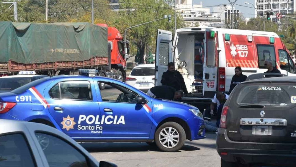 Accidente y fuga: Buscan testigos de un choque en Avenida Alem y Belgrano | Información General