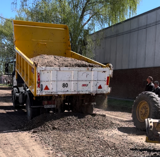 Se realizaron trabajos de ripiado en barrio Santa Marta | Información General