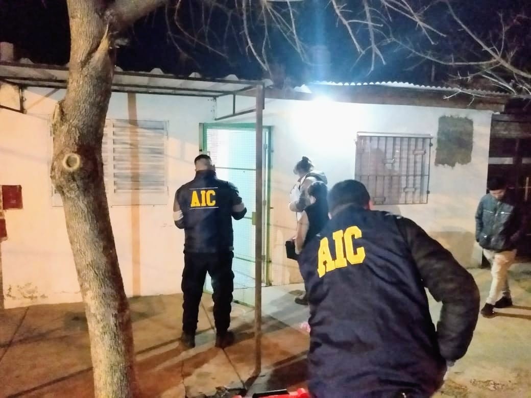 Crimen en barrio Tío Rolo: golpearon la puerta, llamaron por su nombre y dispararon a matar | Noticias