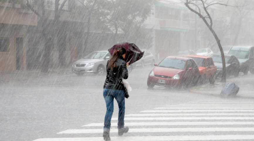 Rige un alerta meteorológico por tormentas fuertes en la región | Información General