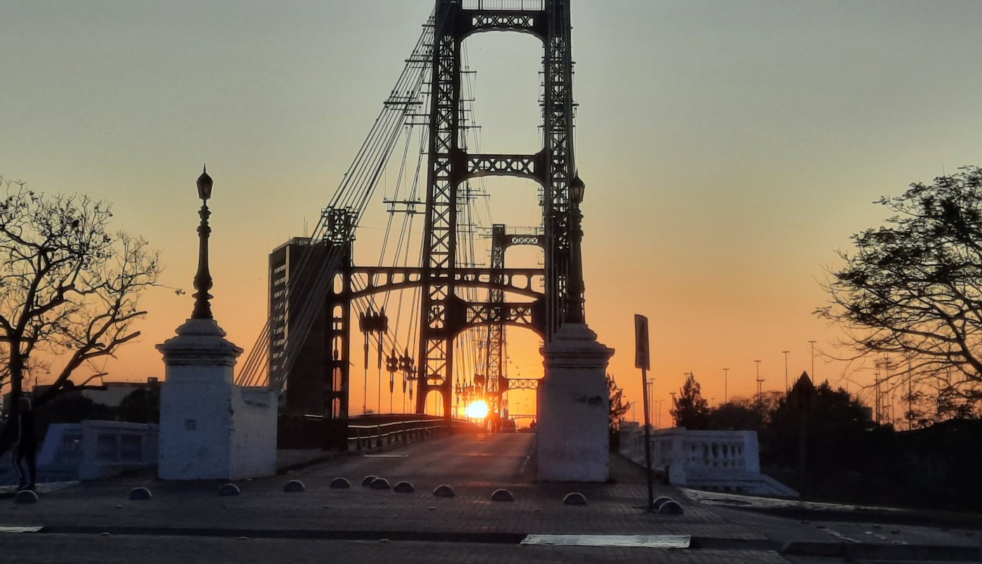 Un viernes a pleno sol y con temperatura en ascenso en la ciudad | Información General