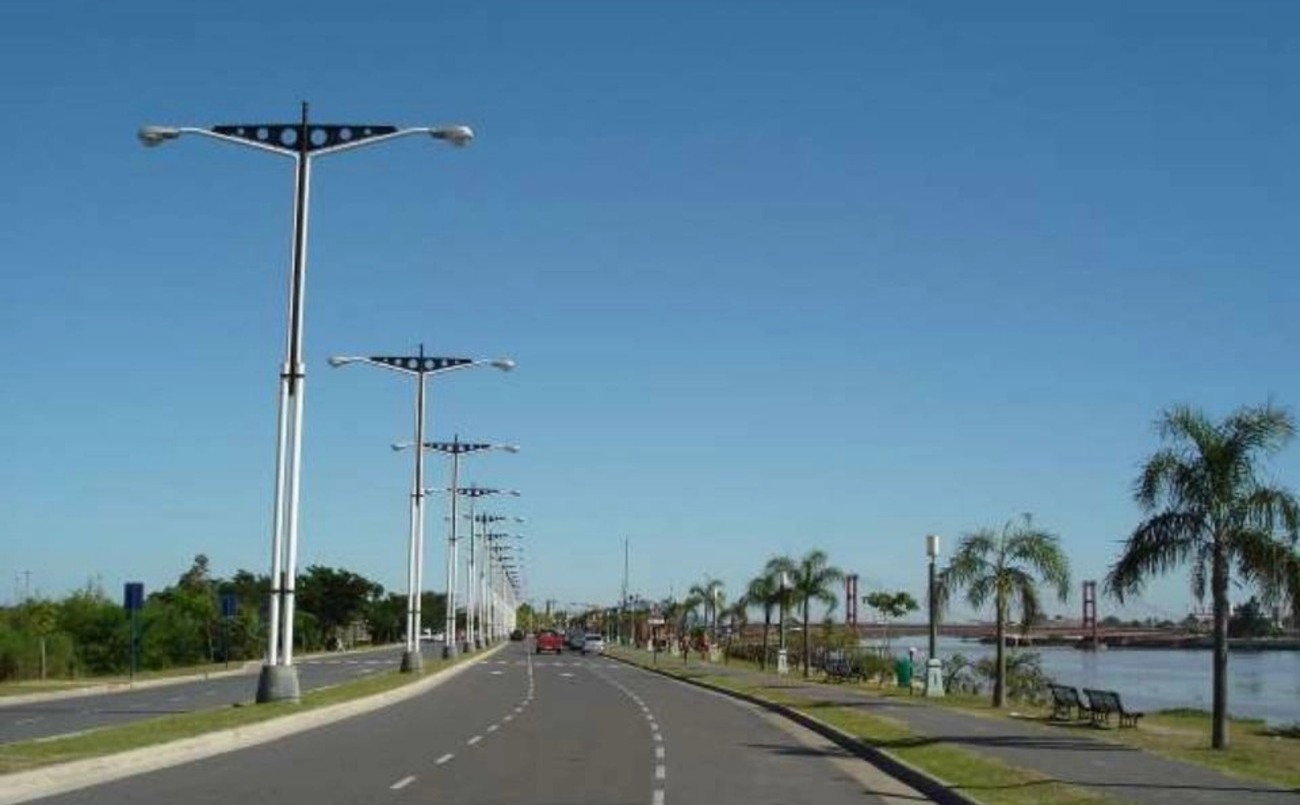 Domingo con cielo despejado en la ciudad | Información General