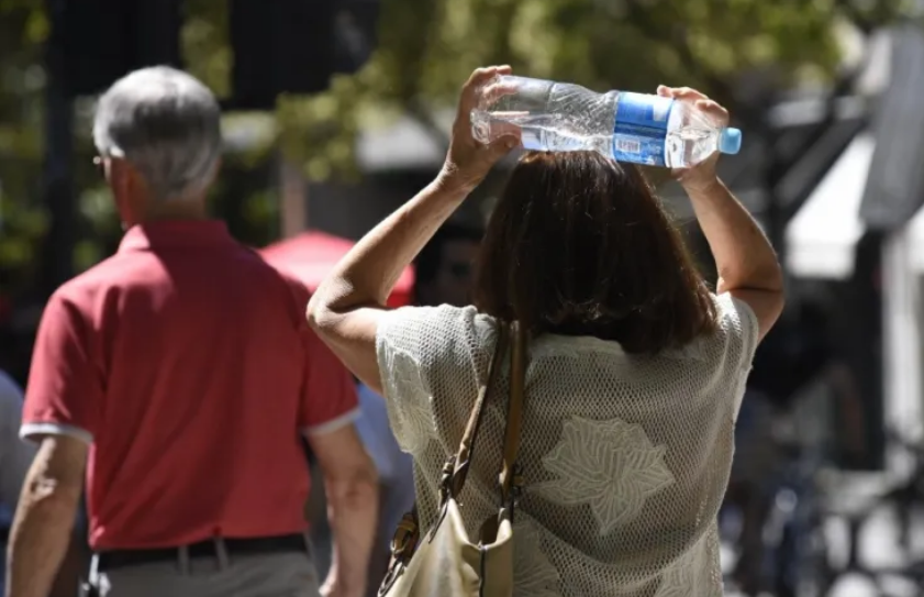 Un jueves agobiante con una temperatura máxima que superaría los 40° en la ciudad | Información General