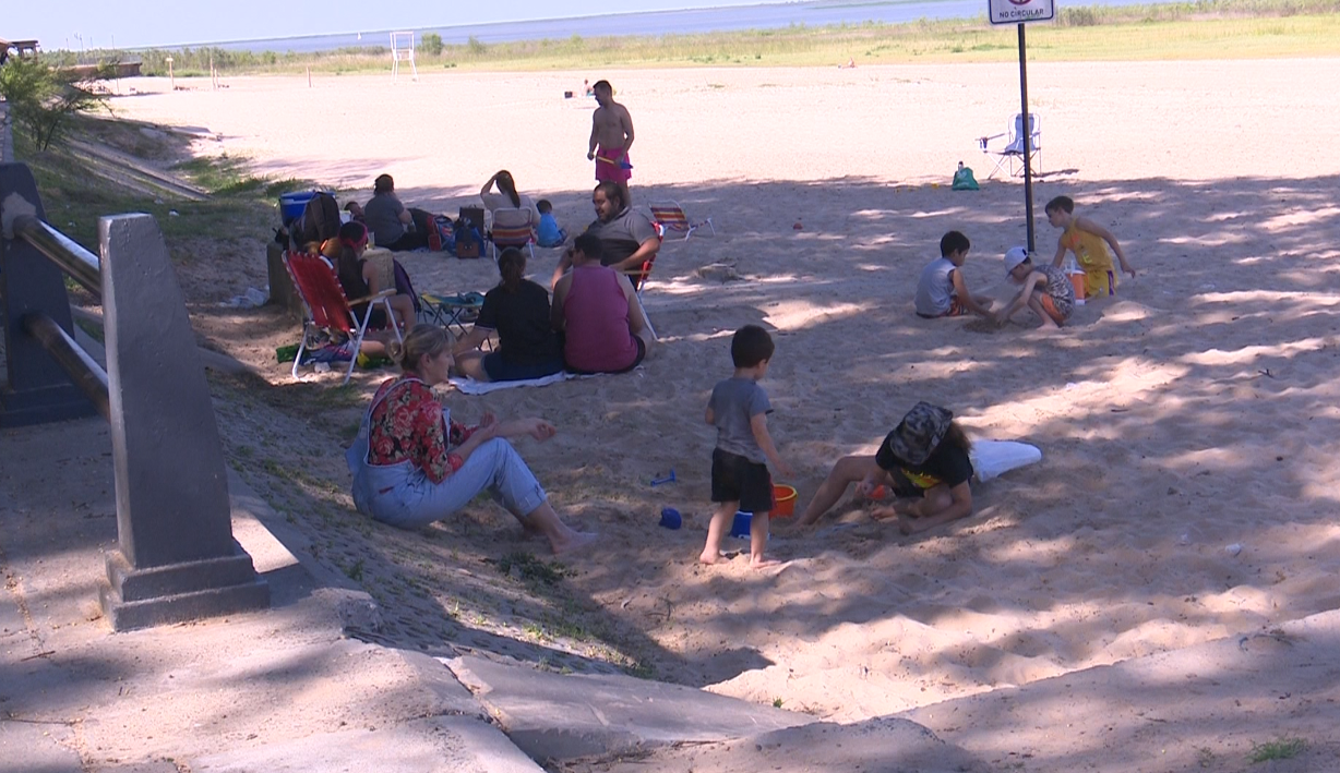 La ciudad sigue bajo una intensa ola de calor y el alivio podría llegar el jueves | Información General