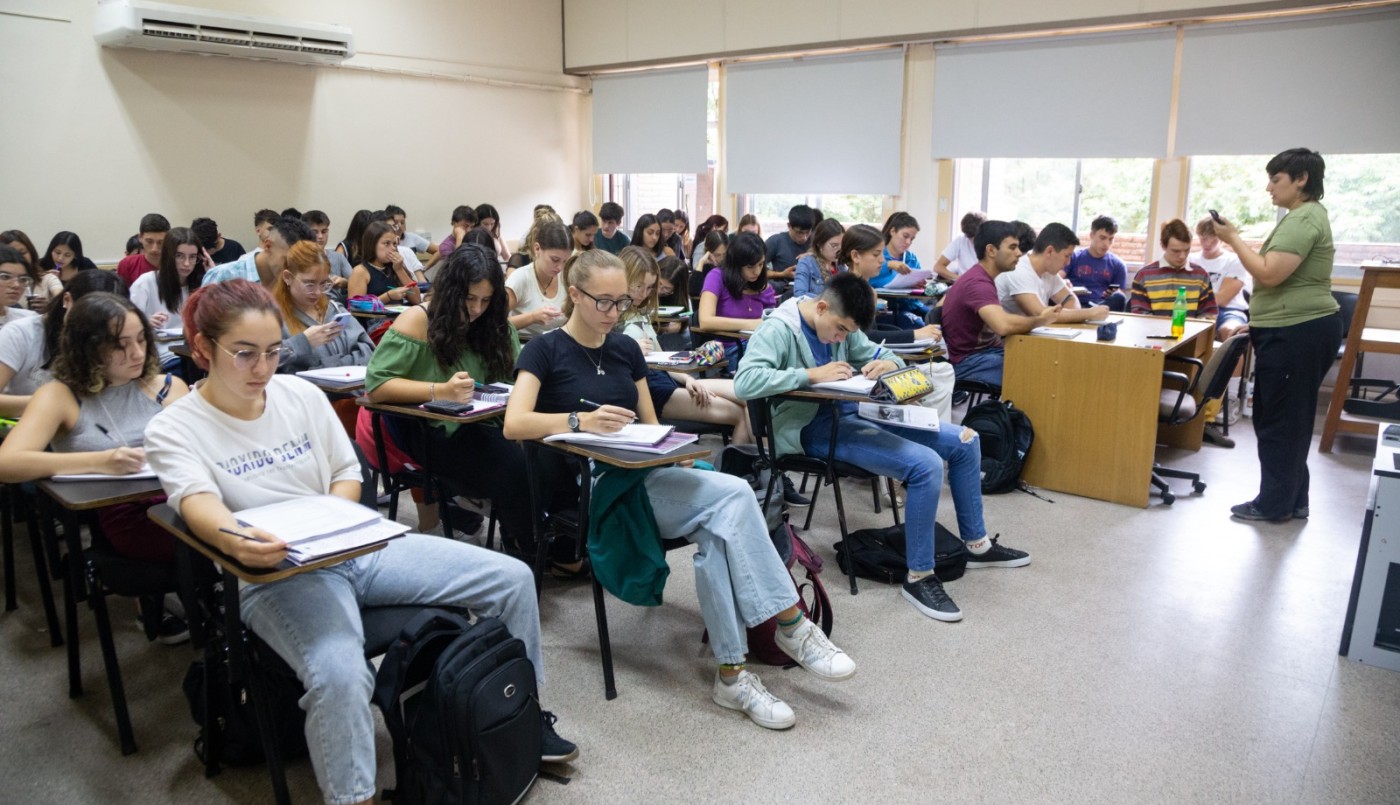 La UNL suma 11.500 estudiantes a sus carreras presenciales | Información General
