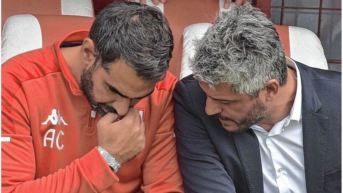 Mientras Munúa prepara el partido con Estudiantes, los dirigentes discuten su continuidad | Deportes