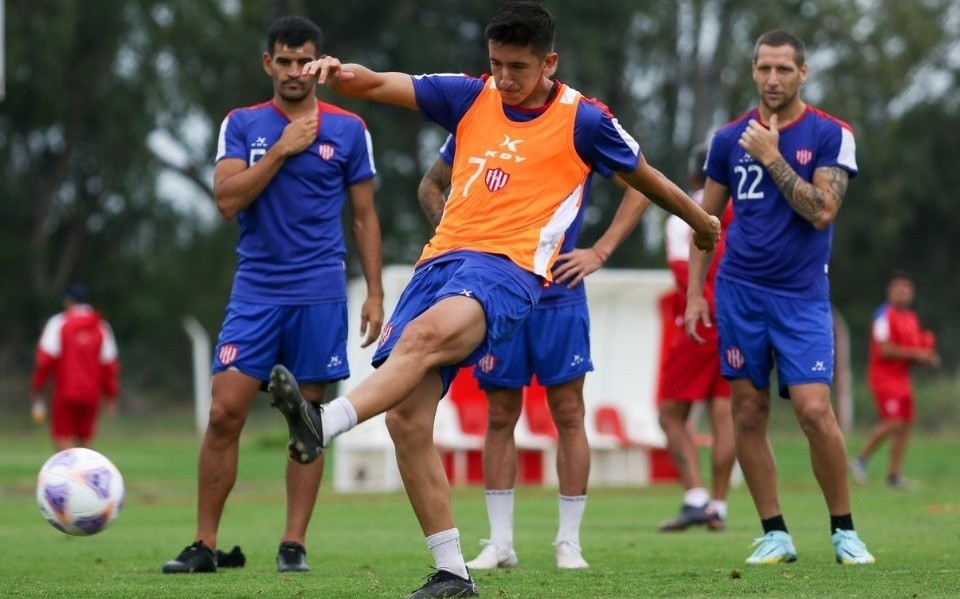 Munúa planea volver a la línea de cuatro en la defensa | Deportes