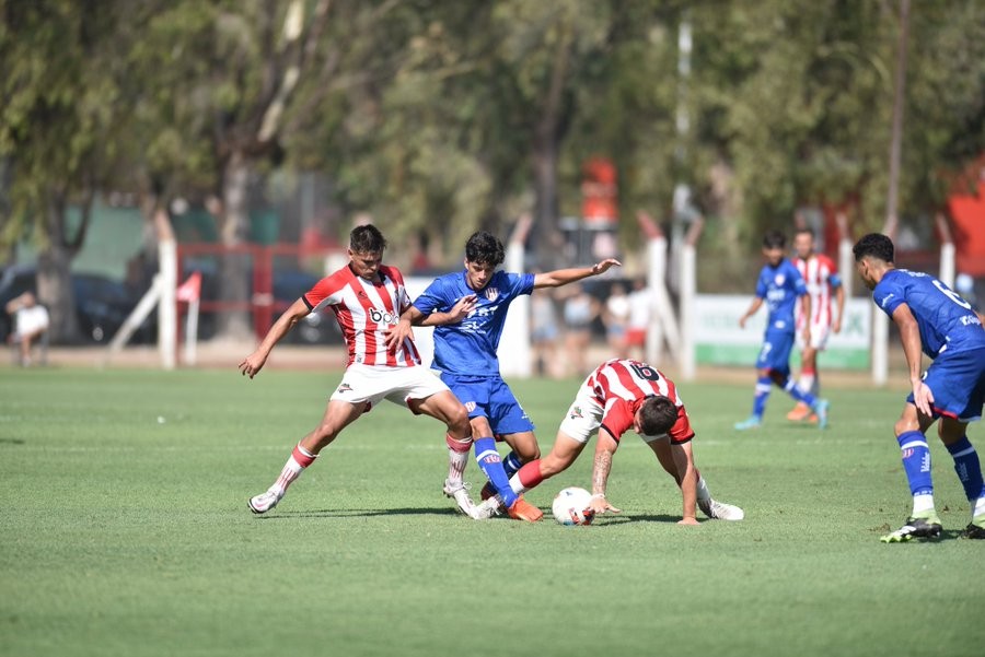 Torneo de Reserva: Unión fue goleado por Estudiantes y acumuló la tercera derrota consecutiva | Deportes