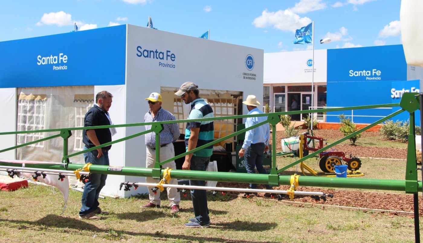 Anuncian una una línea de créditos para compra de maquinaria santafesina en Expoagro 2023 | Información General