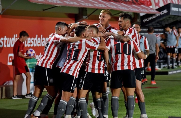 El Estudiantes de Domínguez debutó con una vitctoria agónica | Deportes